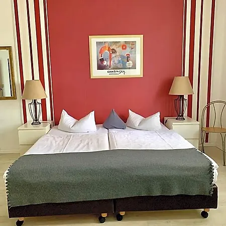 Art Hotel 3*