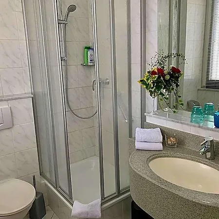 Art Hotel 3*