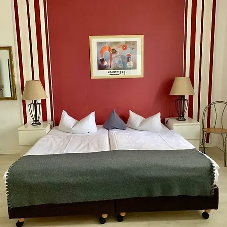 Hotell Art 3*