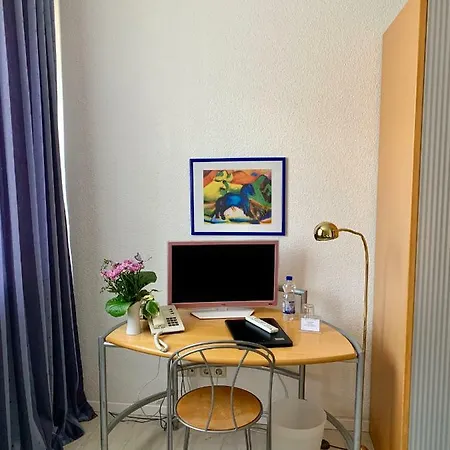 Art 3*